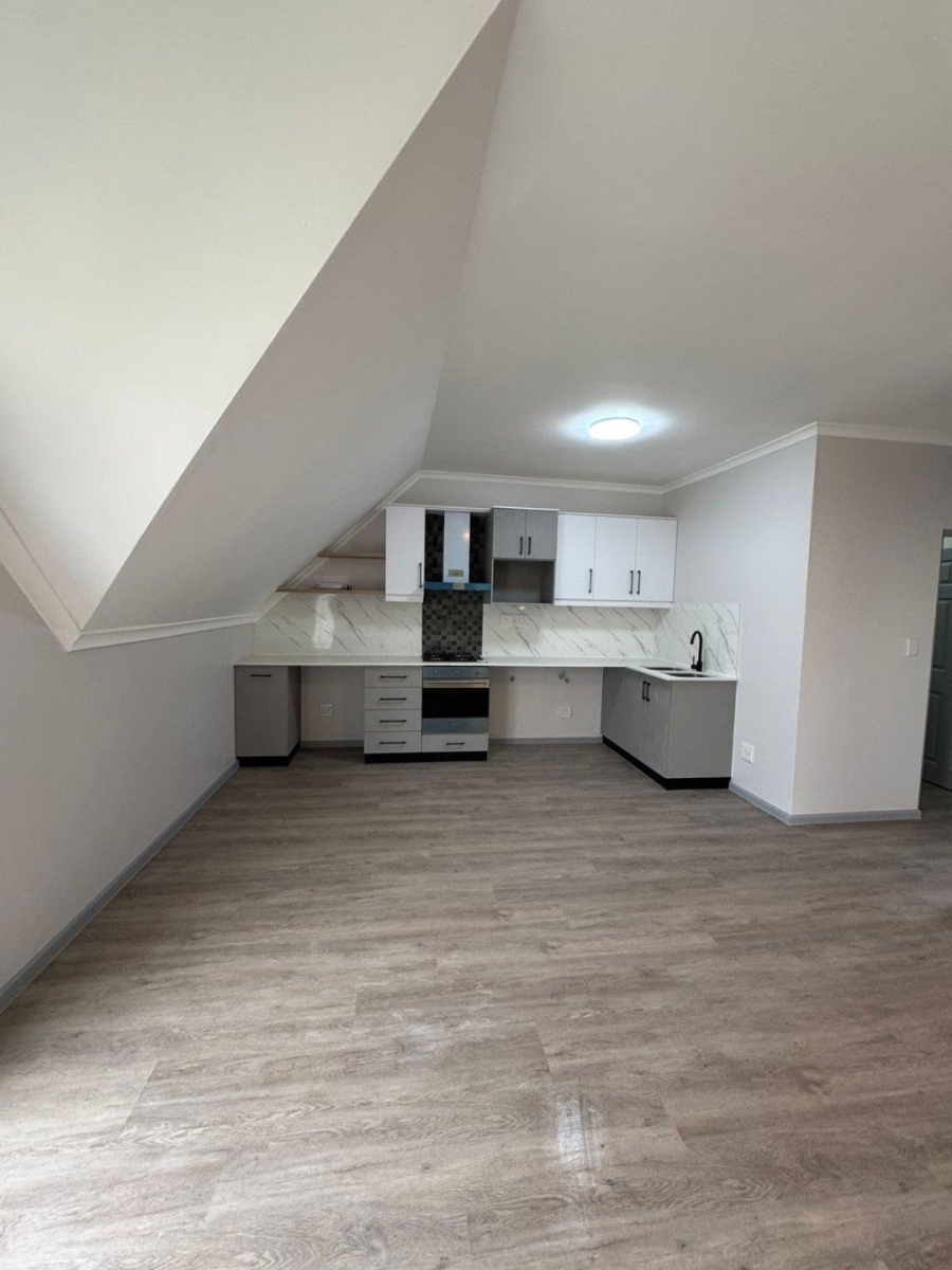 2 Bedroom Property for Sale in Whispering Pines Western Cape